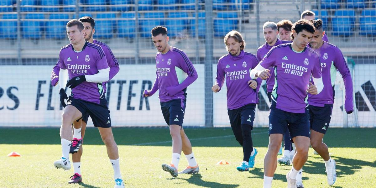 El Madrid completa el último entrenamiento antes de viajar al Mundial