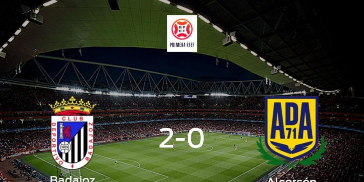 El Badajoz vence 2-0 al Alcorcón y se lleva los tres puntos