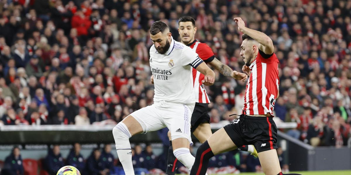 Benzema iguala a Raúl en Liga