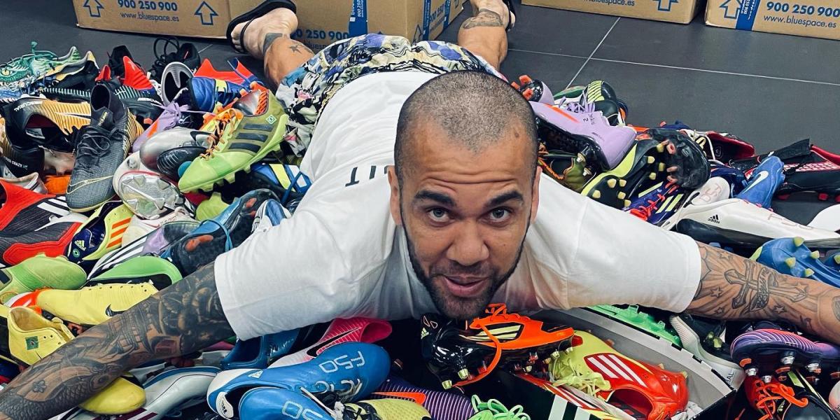 Alves explica así la teoría de las zapatillas que usó la supuesta víctima para defenderse