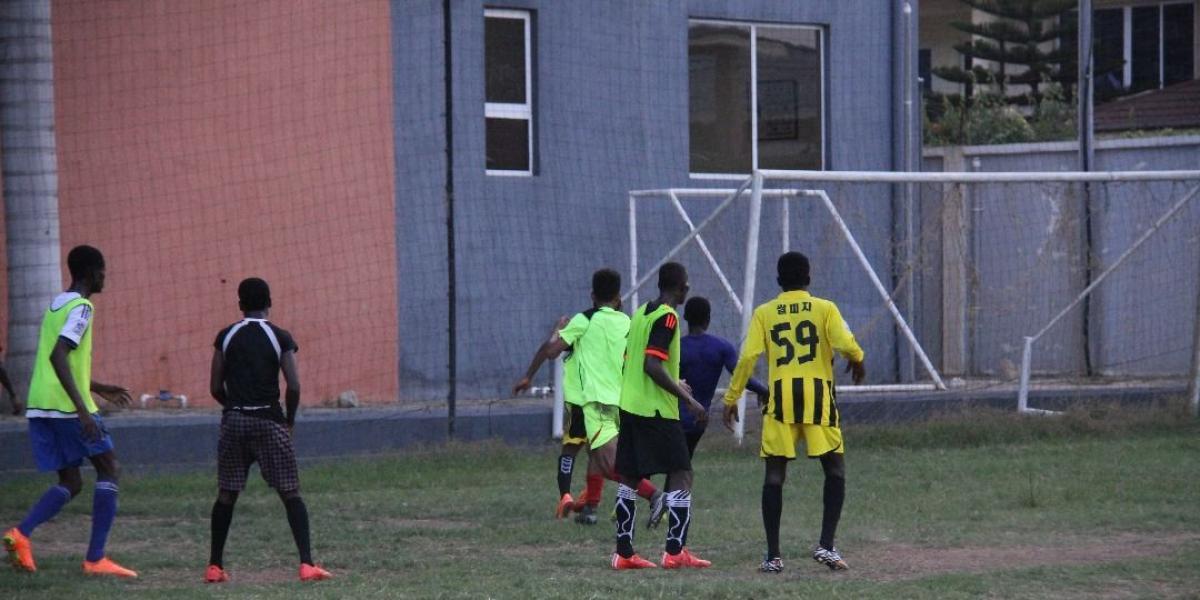 Mensaje de un niño en Canarias a la FIFA: me bloqueas por africano