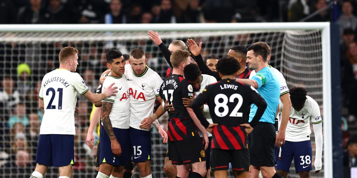 El Tottenham ayuda al Arsenal al derrotar al City