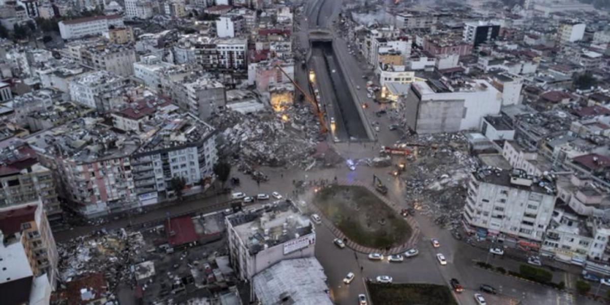 Aumentan la cifra de fallecidos en el terremoto de Turquía y Siria: ya son más de 15.500 fallecidos