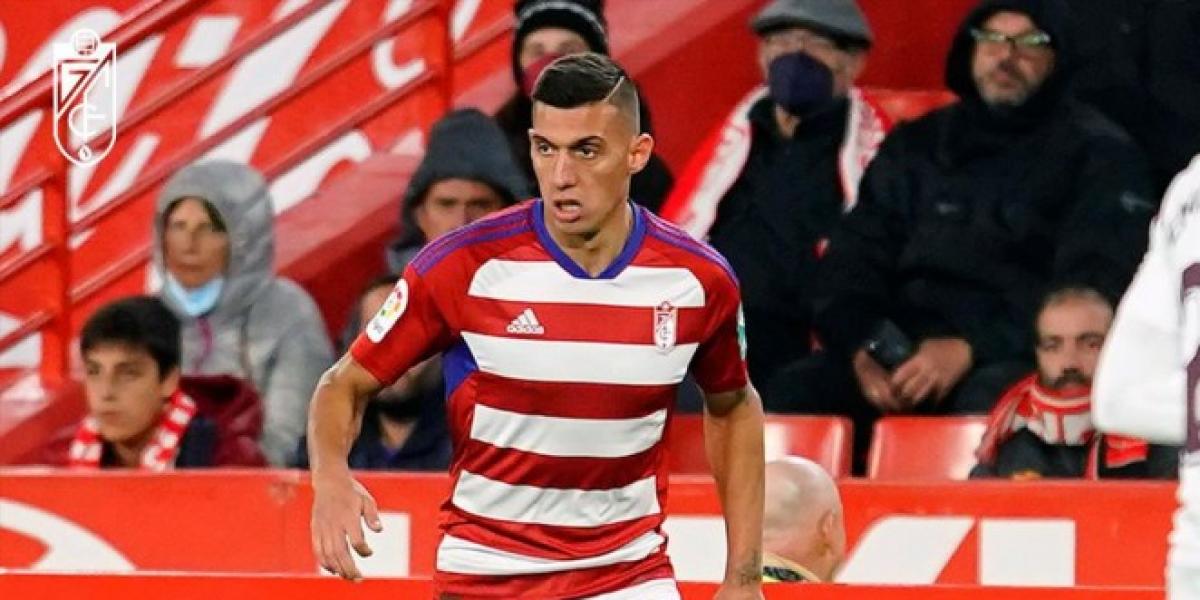 Uzuni se reafirma en el liderato con un doblete