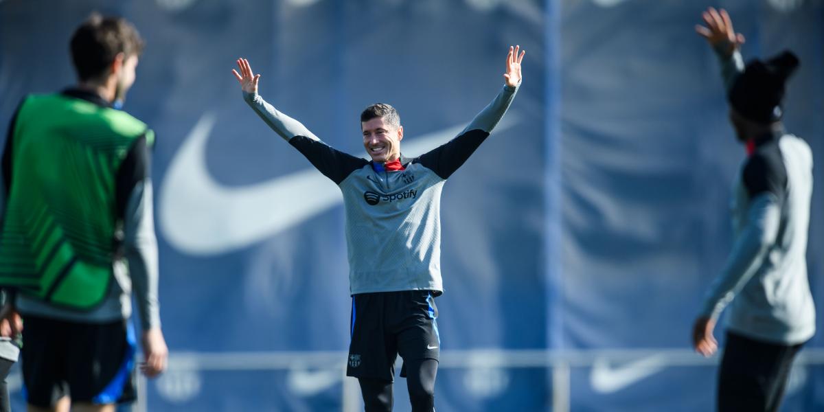 Trece jugadores del Barça trabajaron en el día festivo del equipo