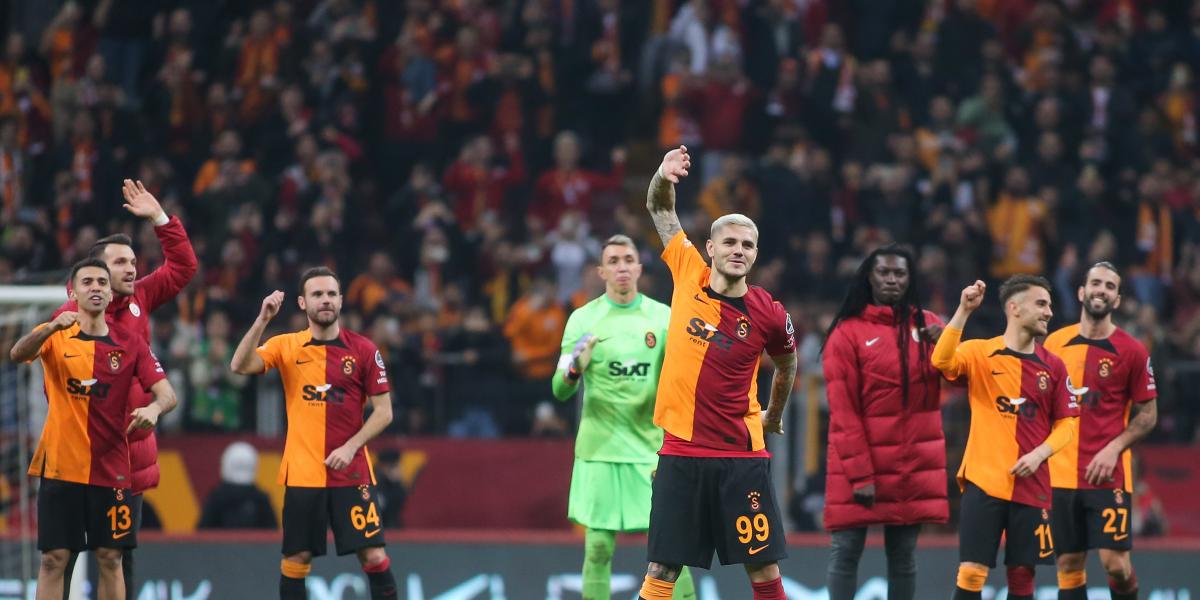 El Galatasaray dona su sueldo a las víctimas del terremoto