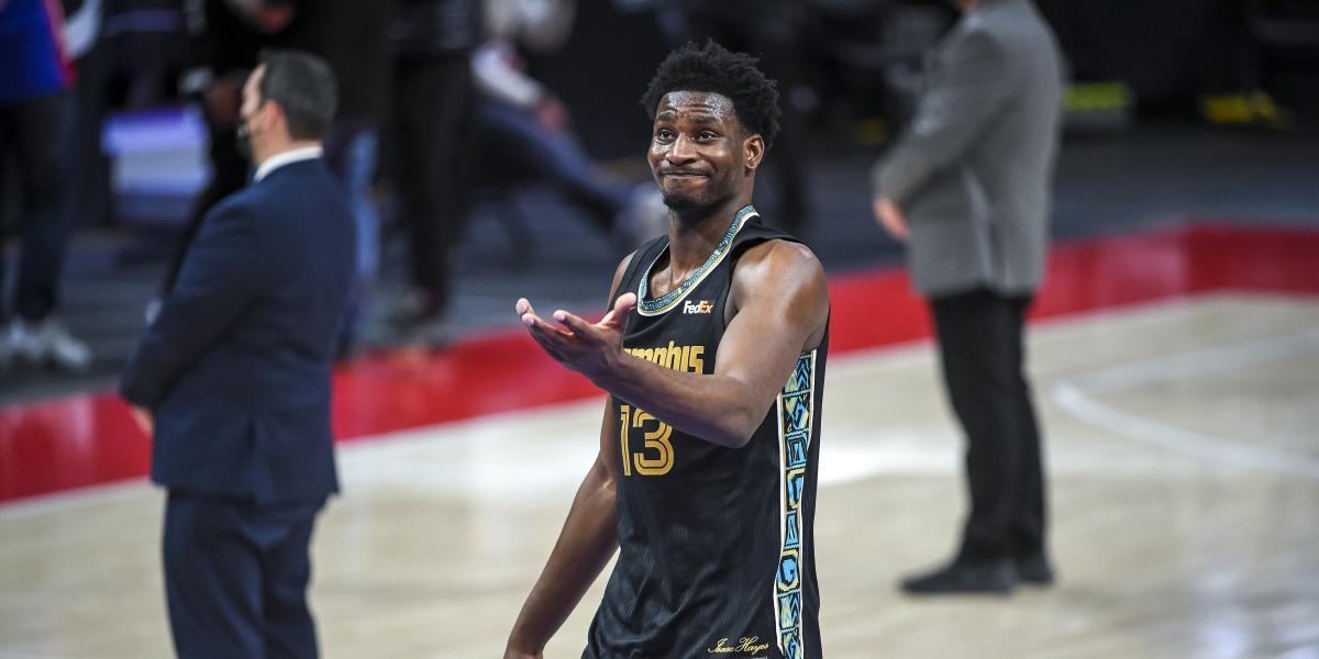 Solo en la NBA: le renuevan por 240 millones y anuncian que debe pasar por el quirófano