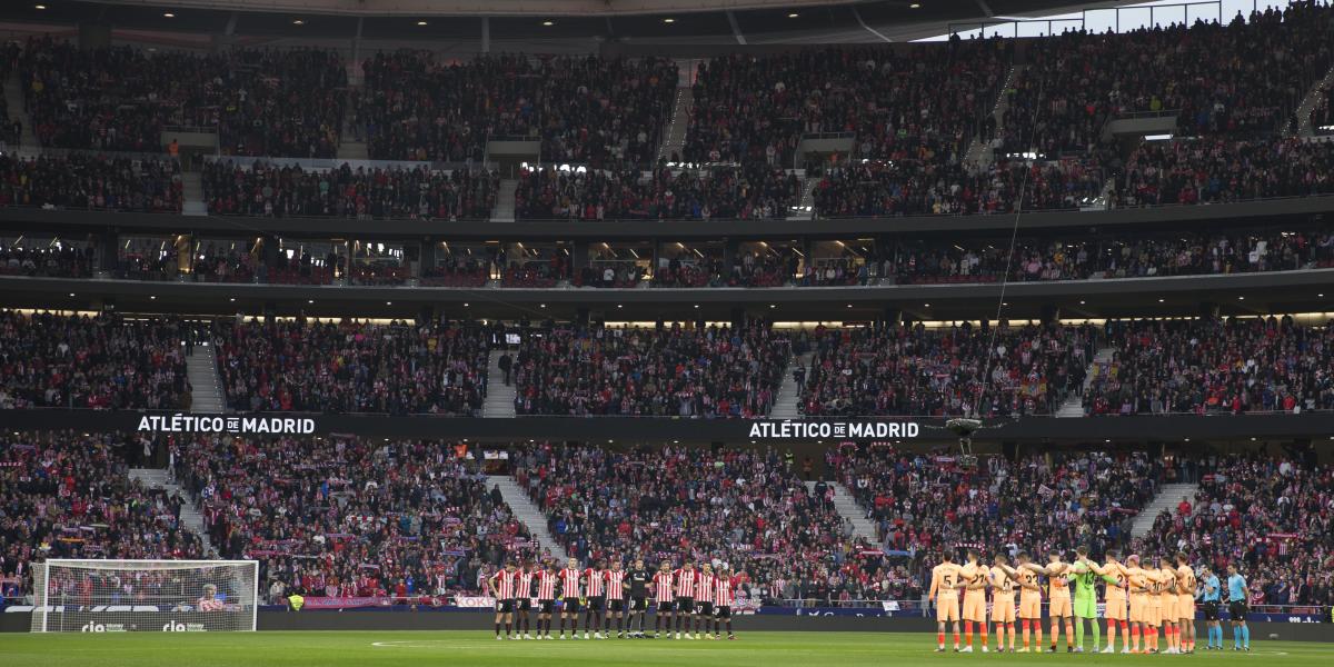 El Metropolitano recordó a Marcos Alonso