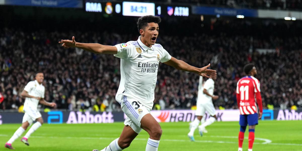 Álvaro, héroe a medias del Madrid en el derbi