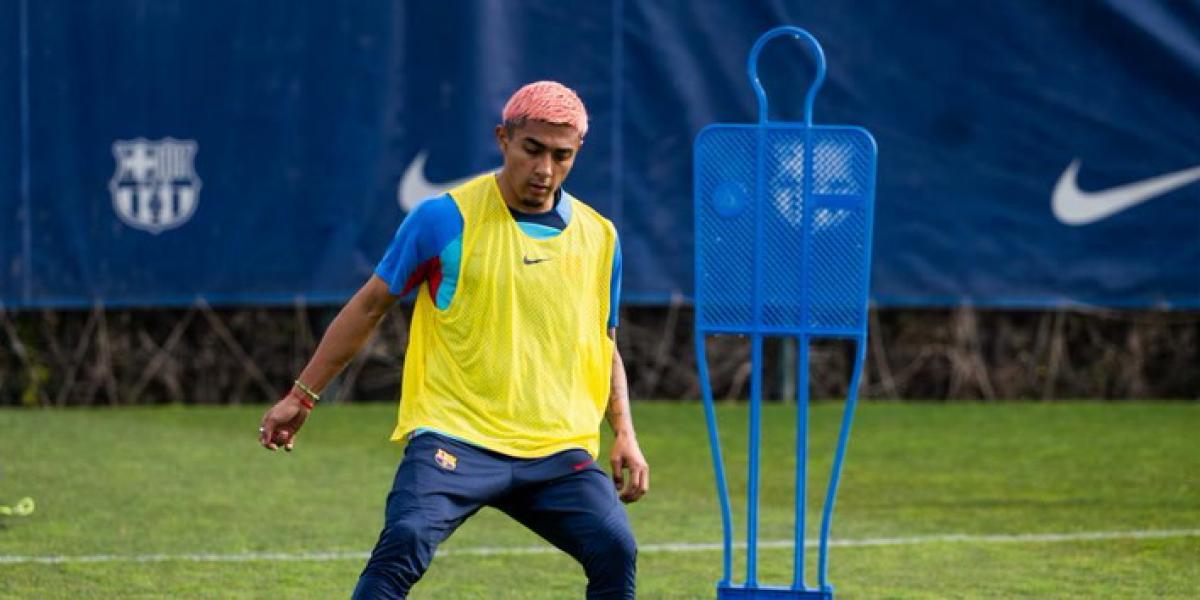 Julián Araujo ya se pone a las órdenes de Xavi