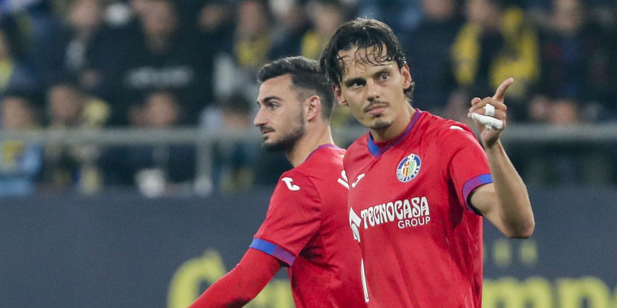 Enes Ünal sigue a lo suyo