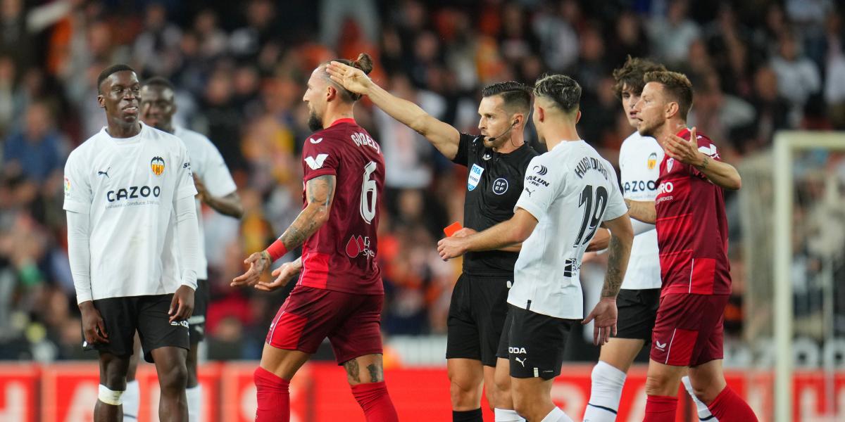 El Sevilla y Del Cerro Grande hunden más al Valencia