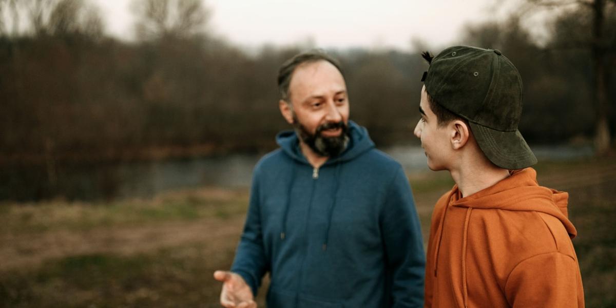 Marc Rodríguez, psicólogo: Si un adolescente atraviesa una etapa en la que no quiere salir con sus amigos, no tiene por qué haber un problema de salud
