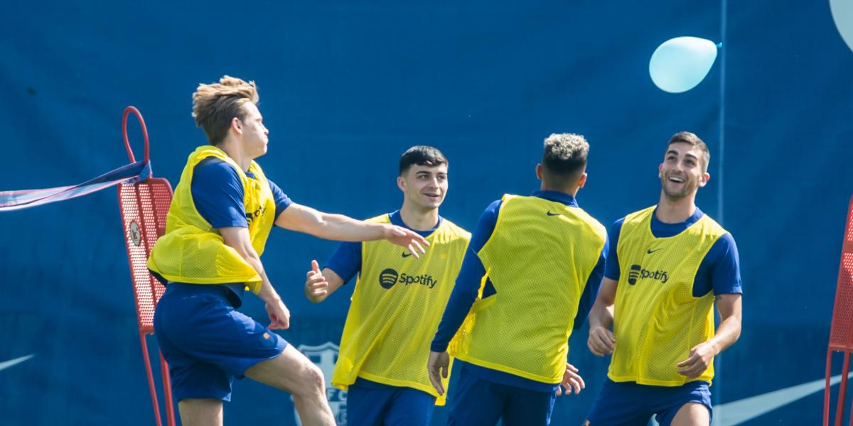 De Jong apunta a pivote en Vallecas sin olvidar a Eric