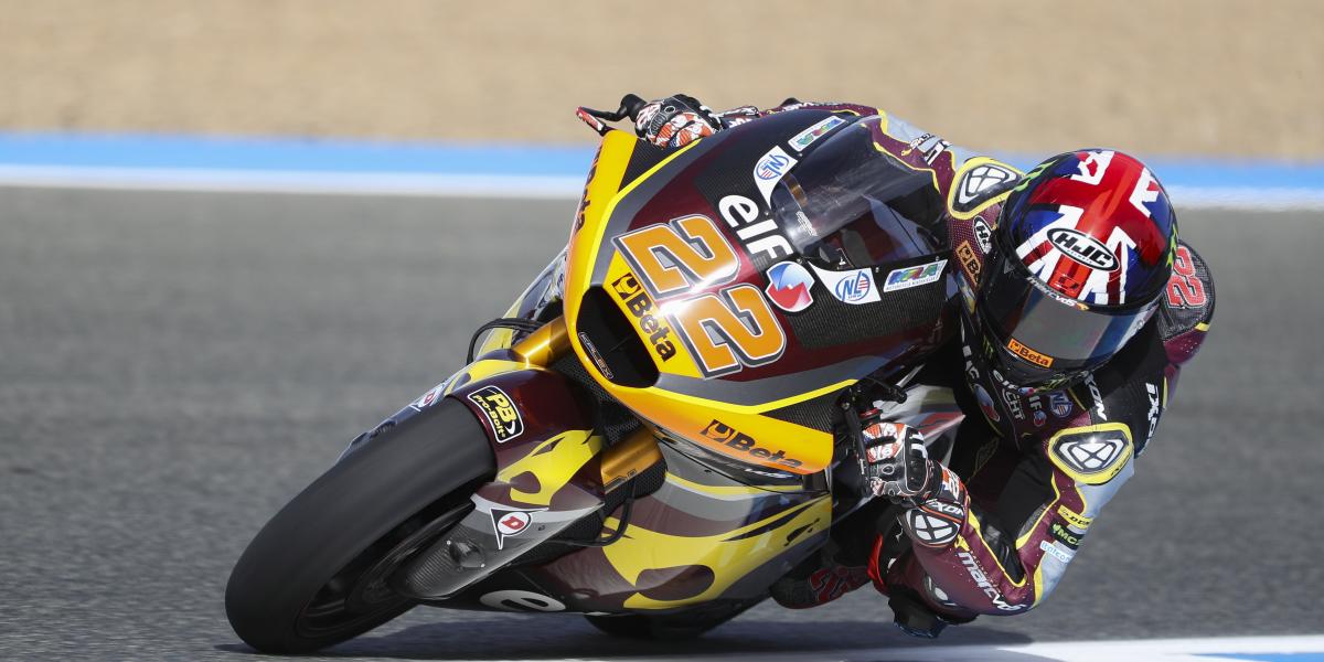 El calor y las condiciones atmosféricas dejan a Sam Lowes líder