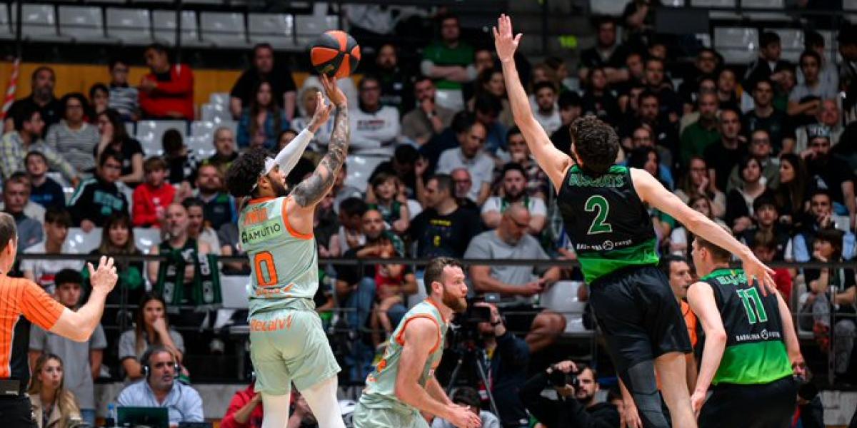 77-86: Howard y Giedraitis lideran al Cazoo Baskonia ante el Joventut