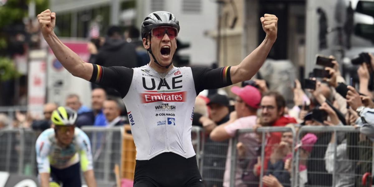 Acerkmann vence otra etapa dramática en el Giro repleta de incidentes