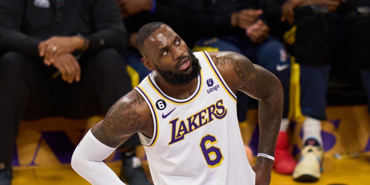 LeBron, a por una remontada imposible: Quiero hacer historia otra vez