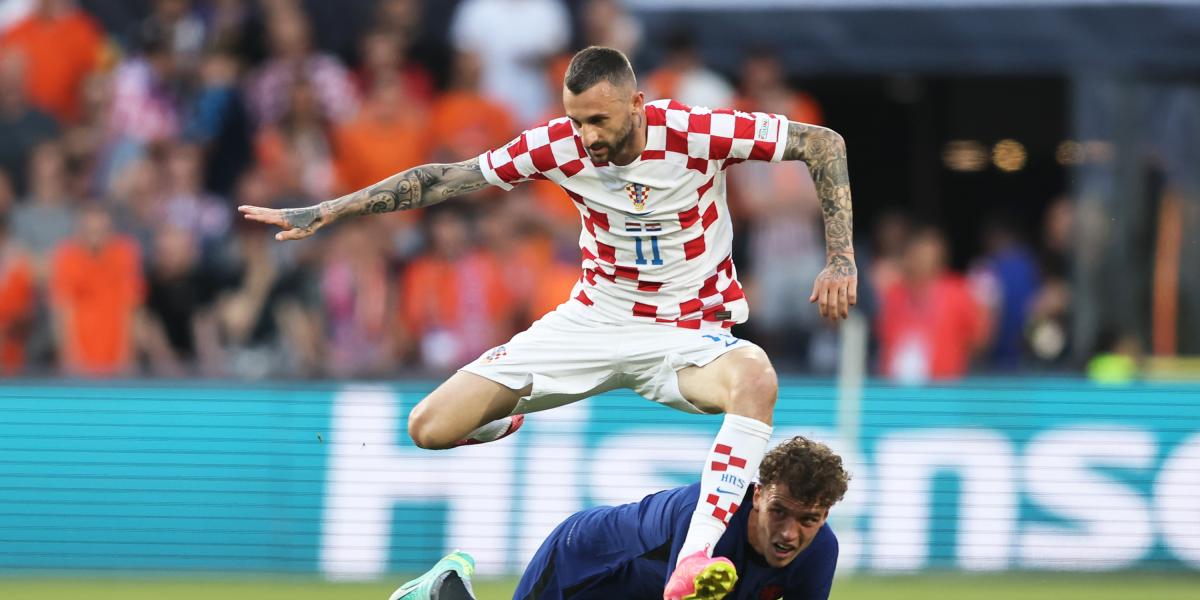 Arabia aprieta por Brozovic