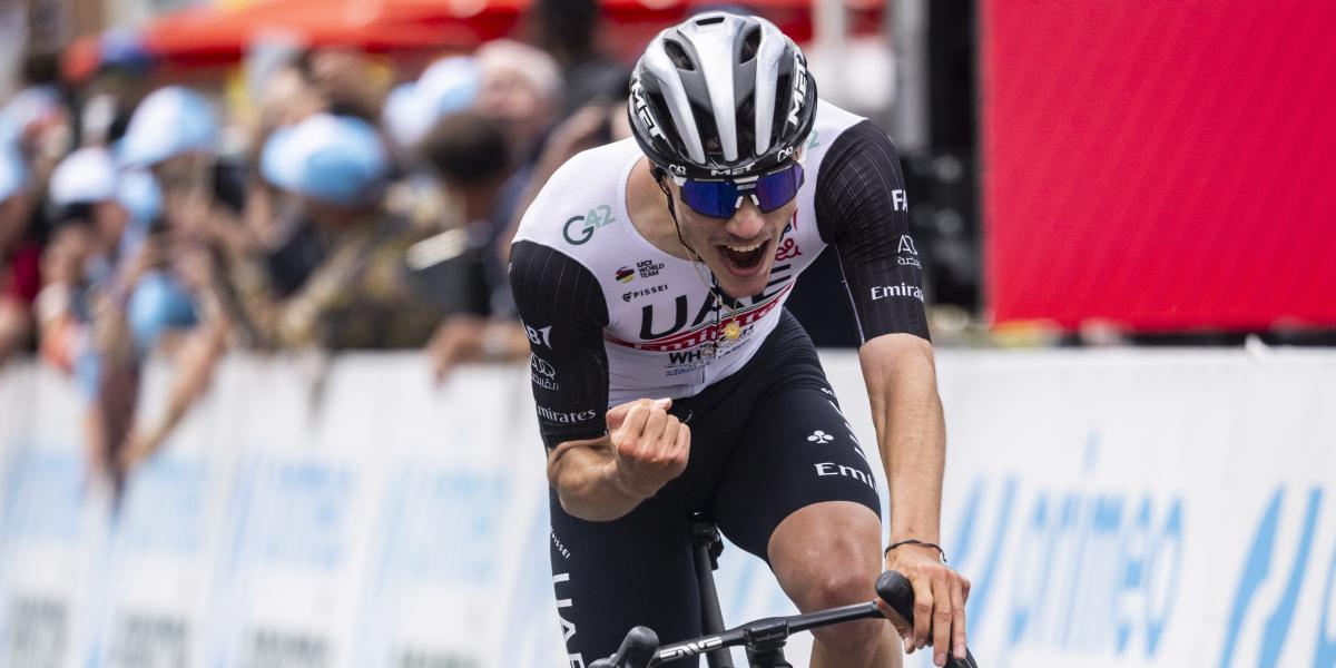 Juan Ayuso se luce ganando la 5ª etapa de la Vuelta a Suiza