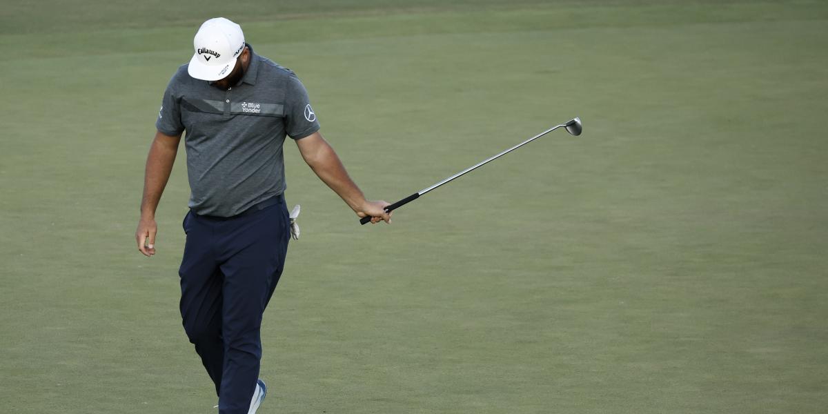 Fowler sigue líder y Rahm sufre para salvar el corte en el US Open