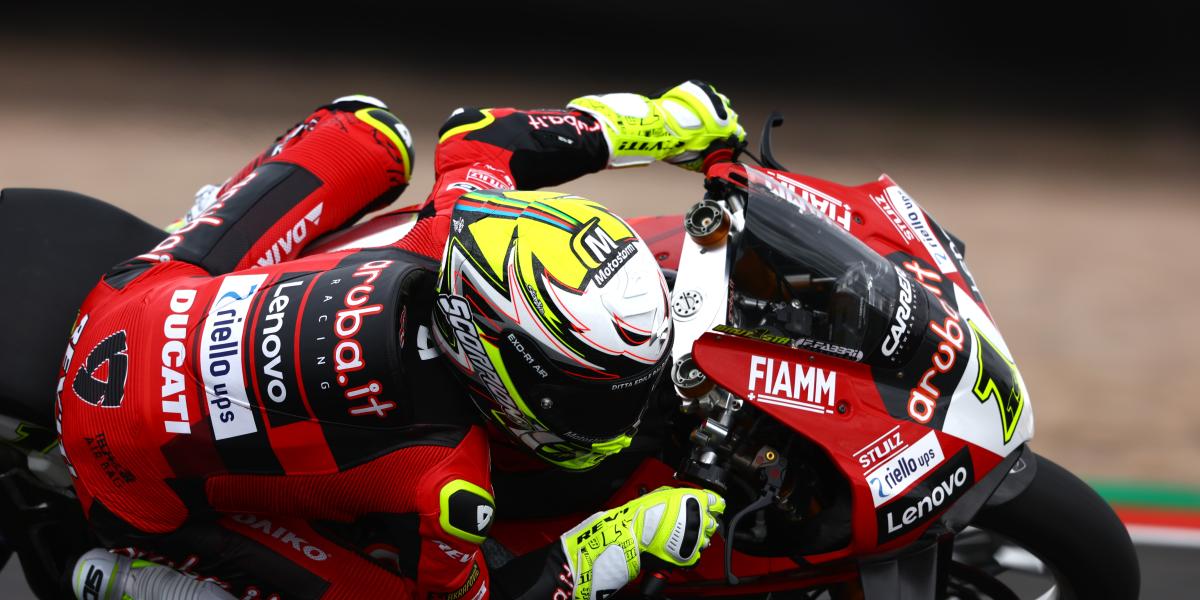 Polémica en Superbike: crean una ley anti-Bautista y el campeón responde con ironía