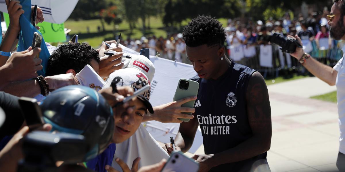El Madrid se da un baño de masas en UCLA