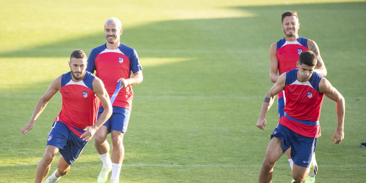 Dos jugadores se retiraron antes de tiempo del entrenamiento del Atlético