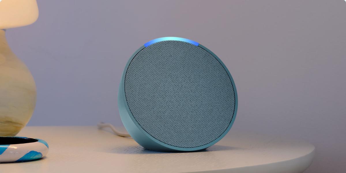 Oferta anticipada Black Friday: Llévate dos altavoces Echo Pop y paga solo uno