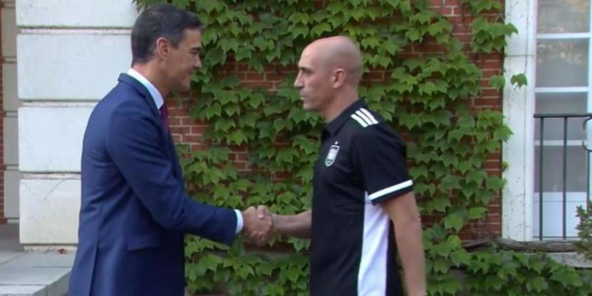 Pedro Sánchez recibió a las campeonas del mundo