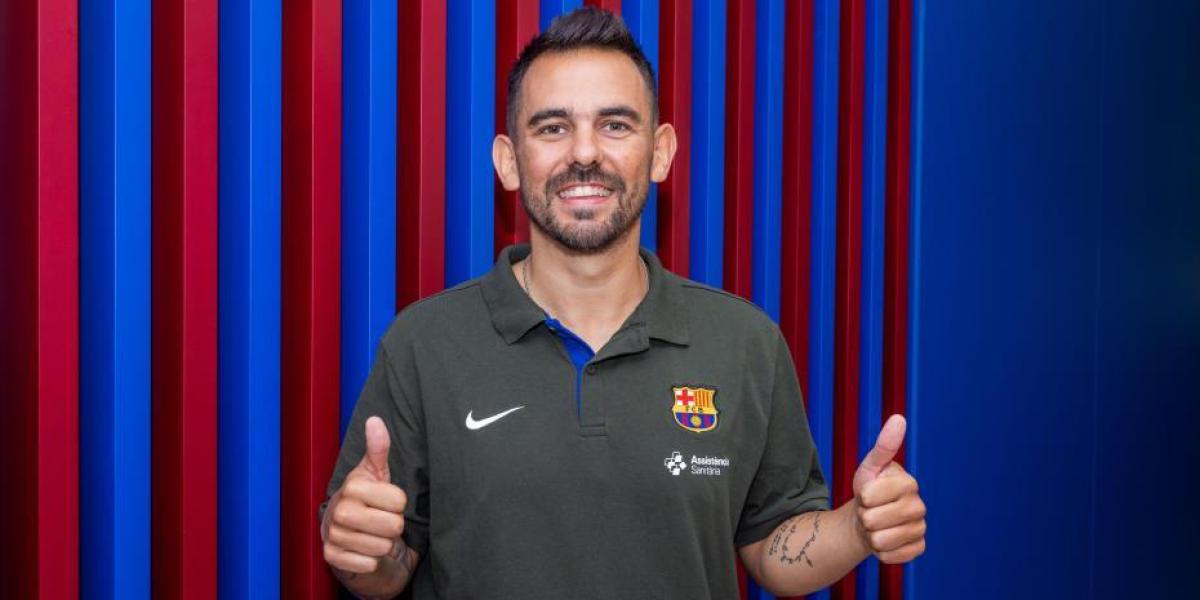 Fichaje de urgencia en el Barça: Álex Yepes llega para reforzar el ataque