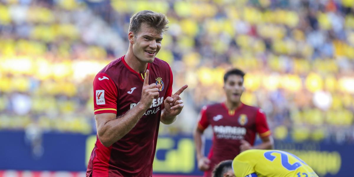 Se le acumulan los problemas al Submarino