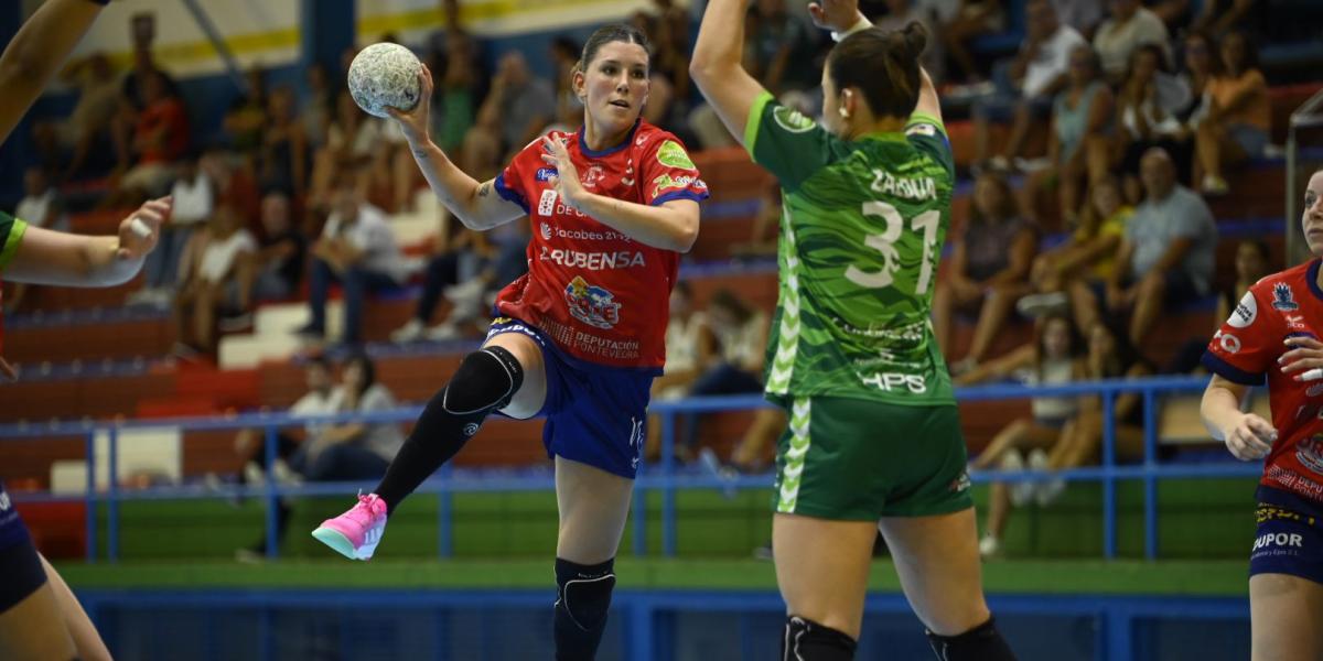 El BM Porriño aplasta al campeón italiano en su estreno europeo