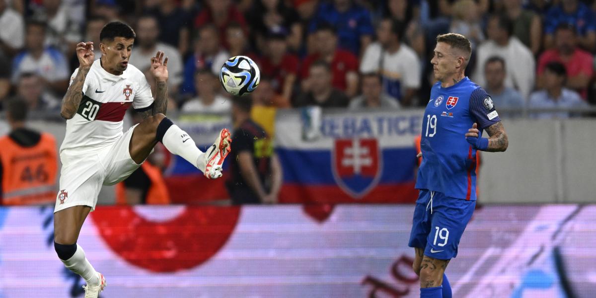 Cancelo juega 62 minutos con Portugal y Joao Félix no se desgasta