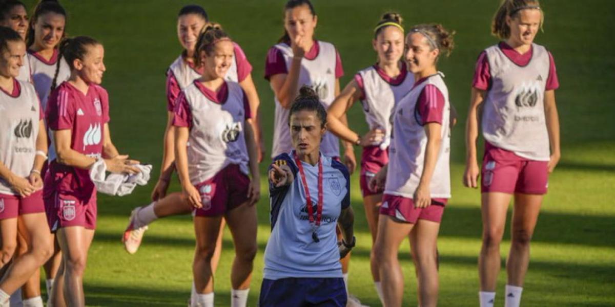 La Selección Española se ejercita antes del partido ante Suiza