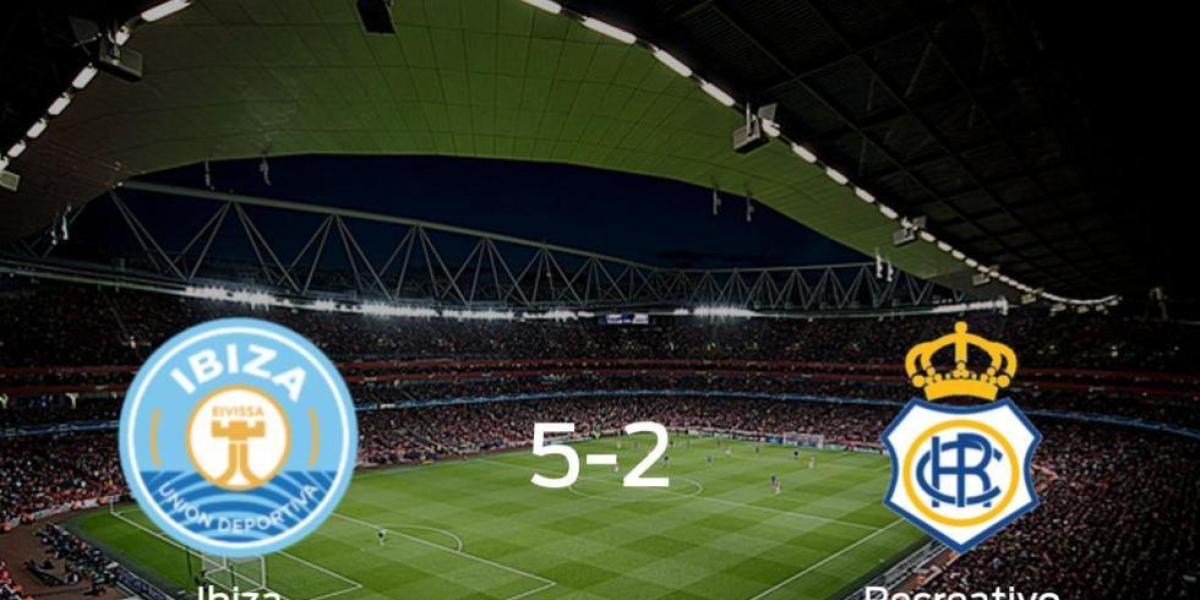 El Ibiza suma tres puntos tras pasar por encima del Recreativo (5-2)