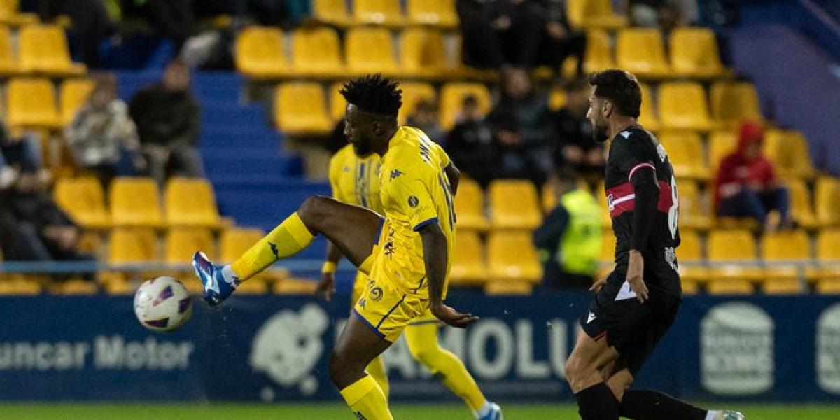 Alcorcón y Cartagena prolongan su crisis