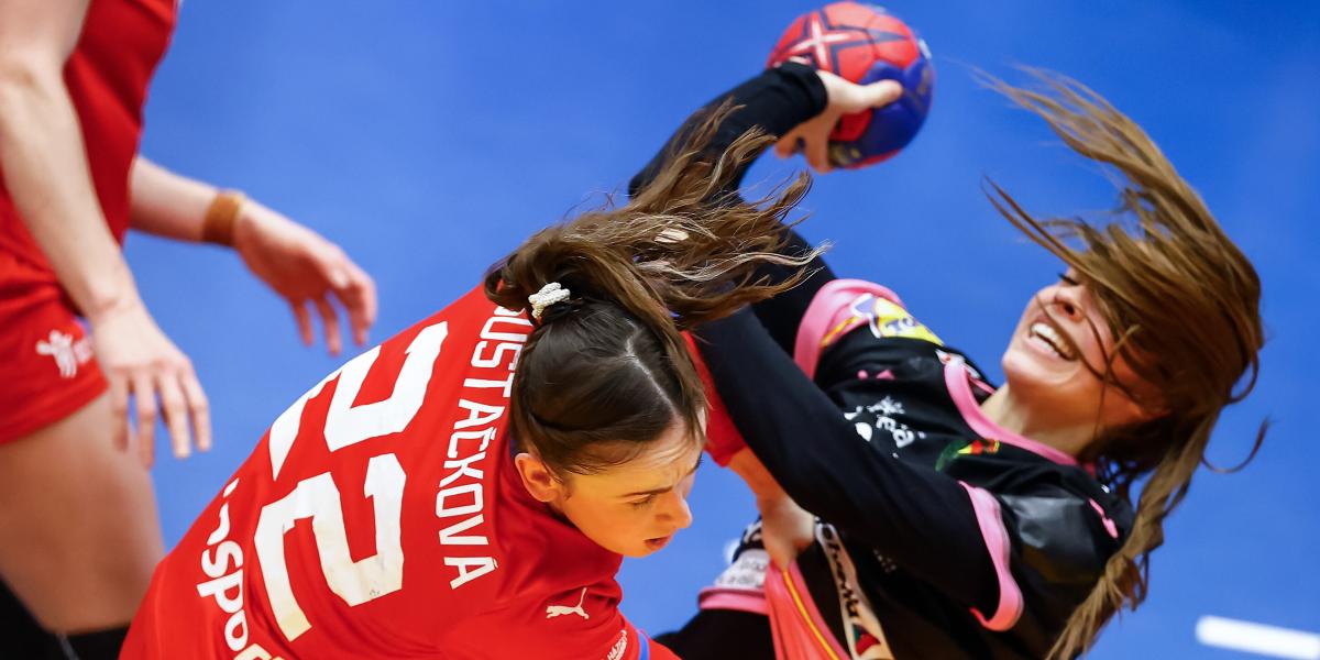 22-30. Dura derrota de las guerreras, que se jugarán los cuartos contra Países Bajos