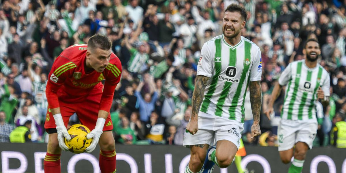 El Betis, con cinco bajas y cinco cambios en Anoeta