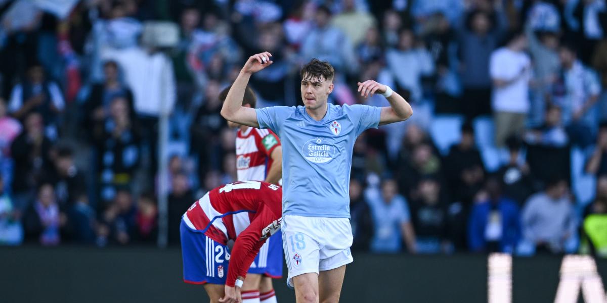 Un taconazo de Larsen saca al Celta del descenso y condena al Granada