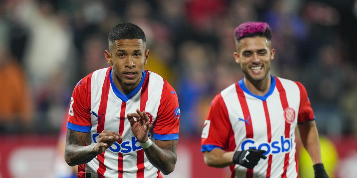 Savinho y Blind amplían la ventaja del Girona