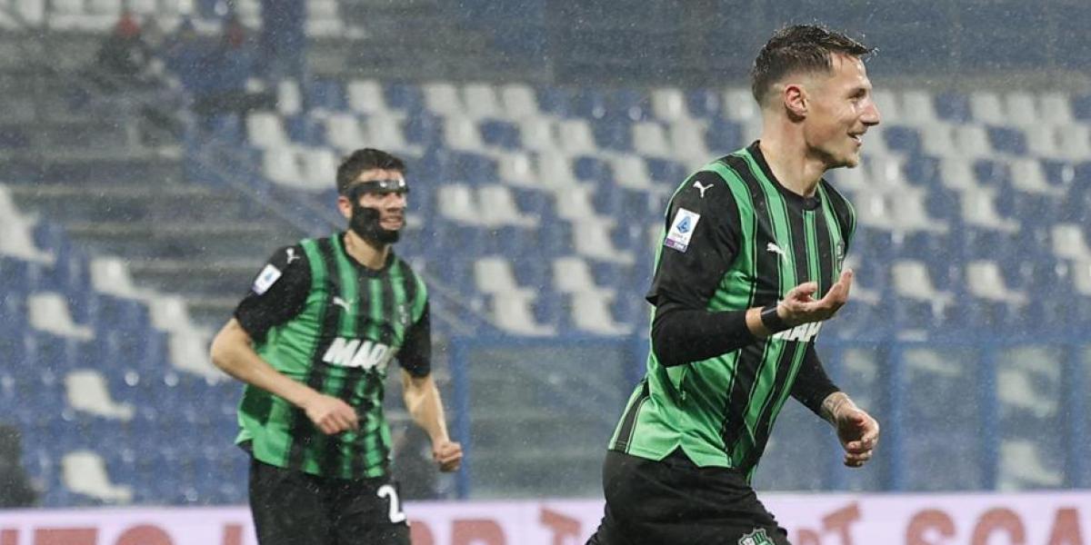 El Sassuolo le da carbón a la Fiorentina y pone en peligro su plaza Champions