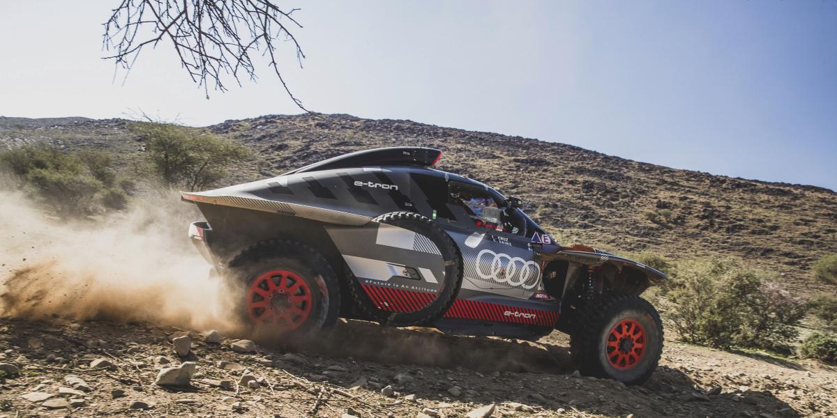 Así queda la clasificación del Dakar tras la etapa 7 en todas las categorías: Sainz y Loeb, es cosa de dos; Cristina Gutiérrez, 2ª