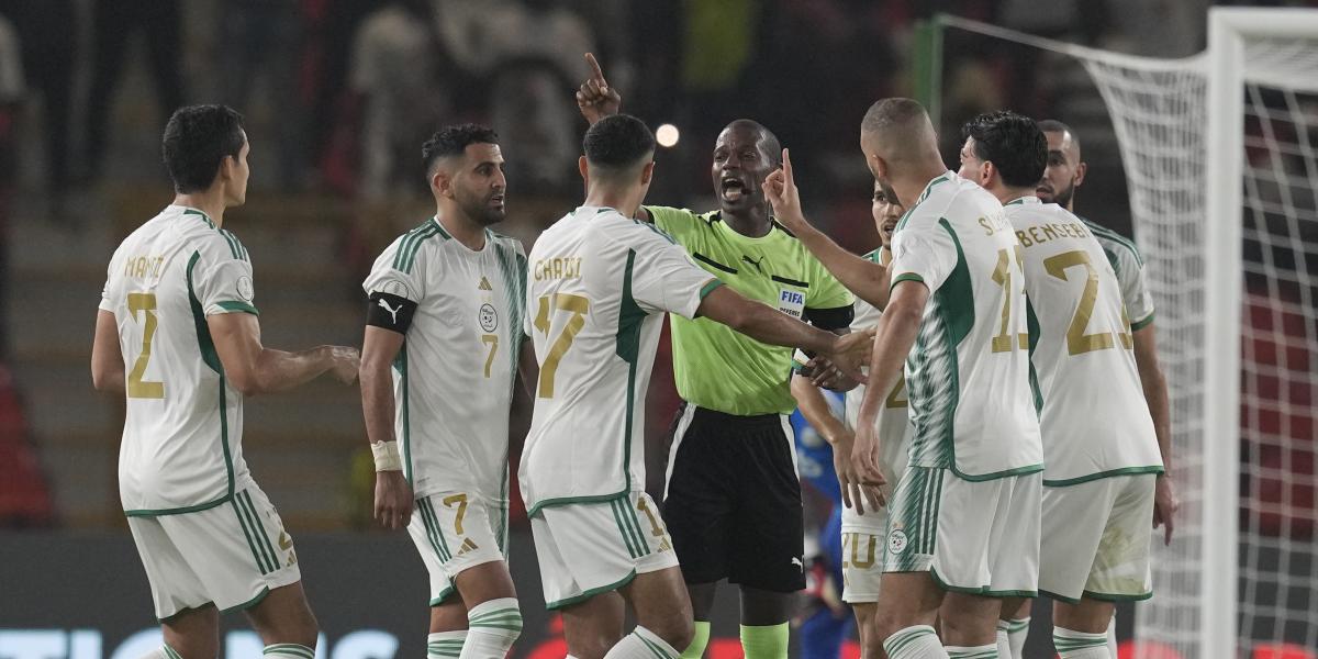 1-1: Argelia se deja empatar ante la modesta Angola