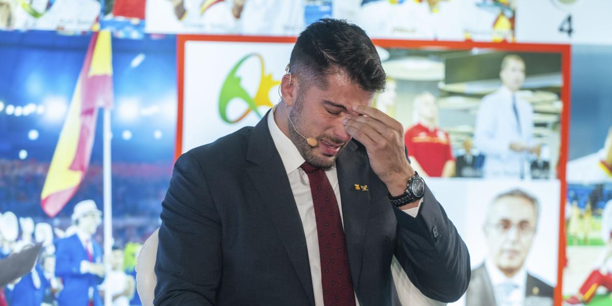 El piragüista Cristian Toro anuncia entre lágrimas su retirada de la alta competición