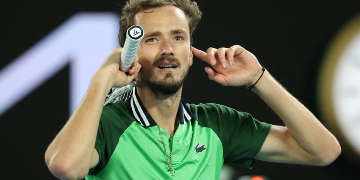 Medvedev da otra lección de pundonor y se planta en otra final del Open Australia