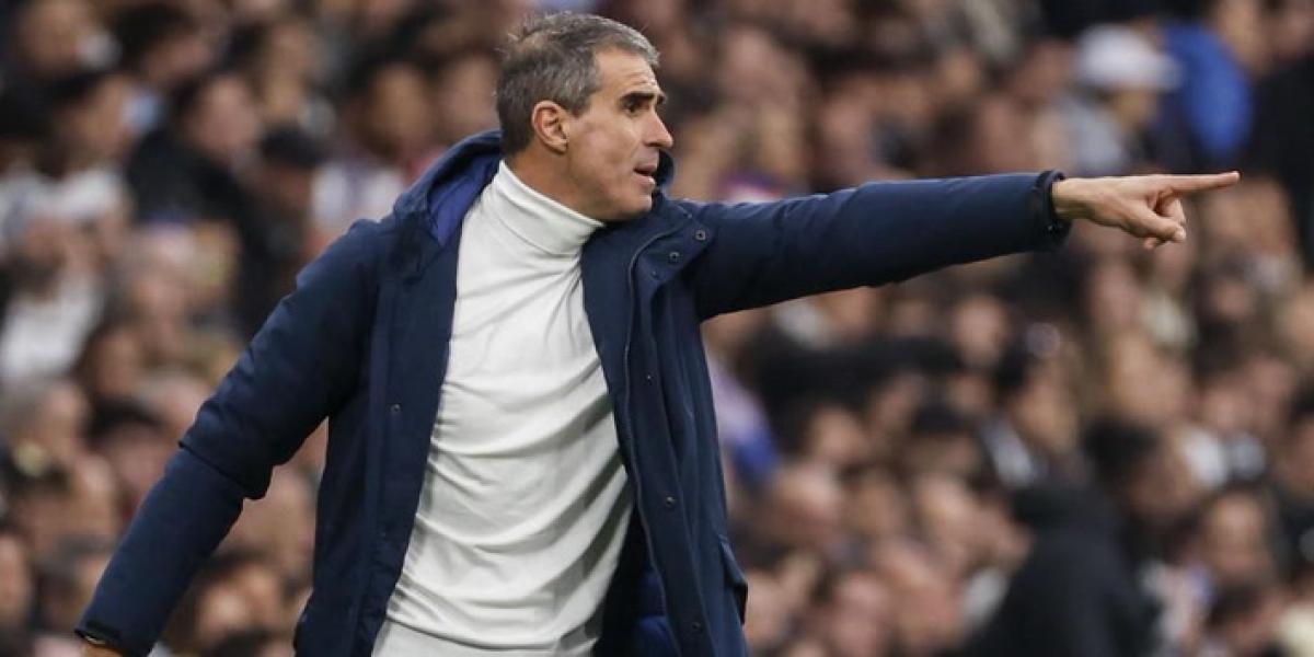 Garitano da aire al Cádiz y el Eibar puerta a Joseba Etxeberria