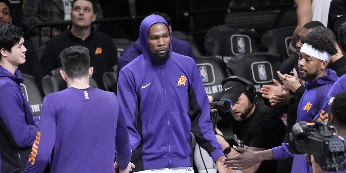 Finalmente, hubo vídeo homenaje a Durant... aunque él pasó olímpicamente