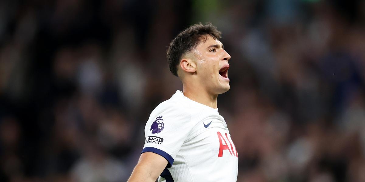 Alejo Véliz, cedido por el Tottenham, refuerza el ataque del Sevilla