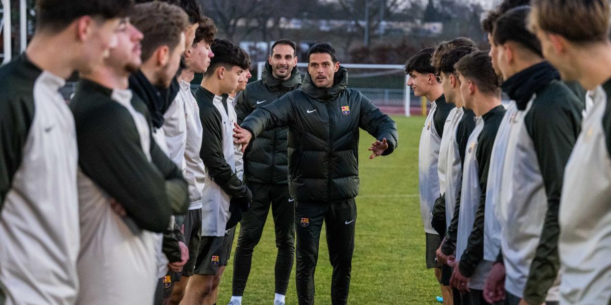 Óscar López no seguirá al frente del Juvenil A